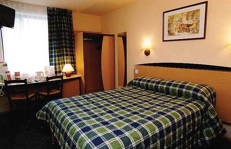 Campanile Hotel Cardiff Bilik gambar